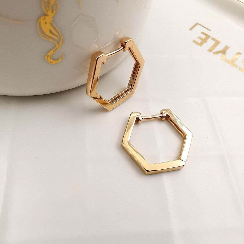 گوشواره طرح شش ضلعی نازک