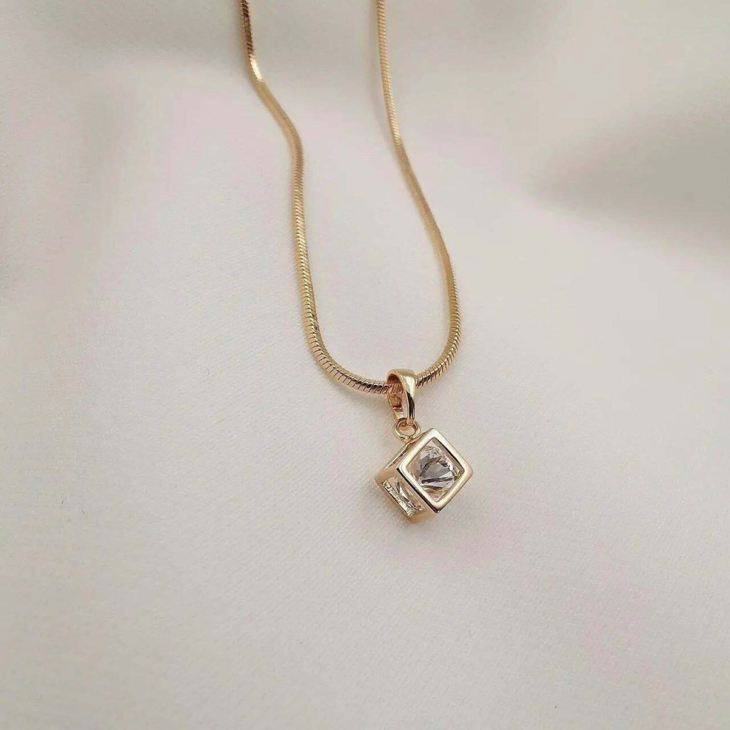 آویز مکعبی - زیبا و درخشان