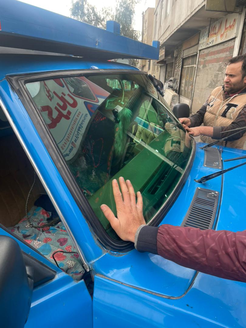 547ec80a-553e-428e-8ed0-09adad915bdb.jpg شیشه جلو نیسان زامیاد (رنگ چمنی) - تصویر 1