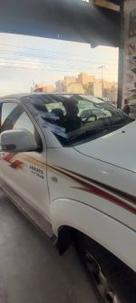 شیشه جلو تویوتا هایلوکس (مدل 2007 تا 2015) - تصویر 2