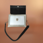 باز شده کیف دوشی زنانه - چرم طبیعی - مدل چکامه - کد PPB0001